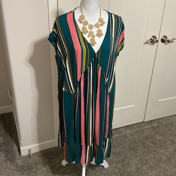 NEW! Ces Femme Size L Striped Dress! - Picture 3 of 9